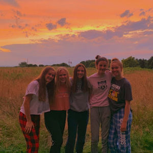 Meet your Posher, Ella